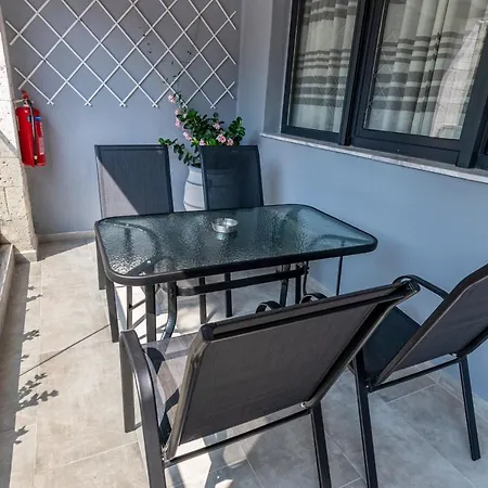 Maltinas Apartment *